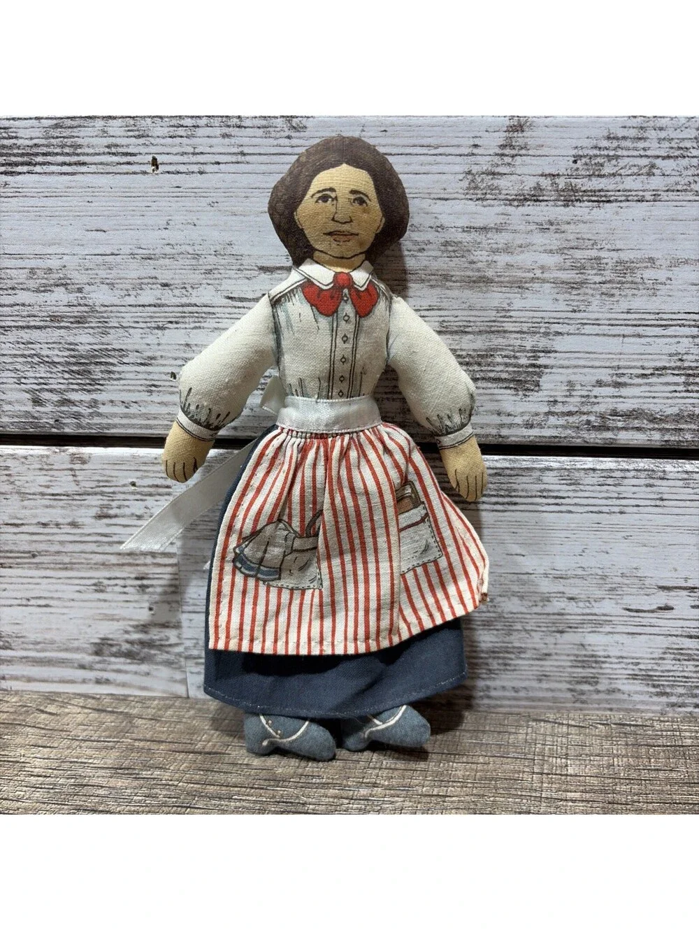 Vintage 1979 Hallmark Clara Barton American Red Cross Founder Cloth Doll Toy